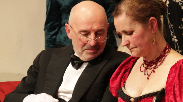 A Woman of No Importance (2011)