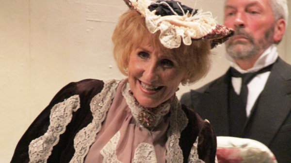 A Woman of No Importance (2011)