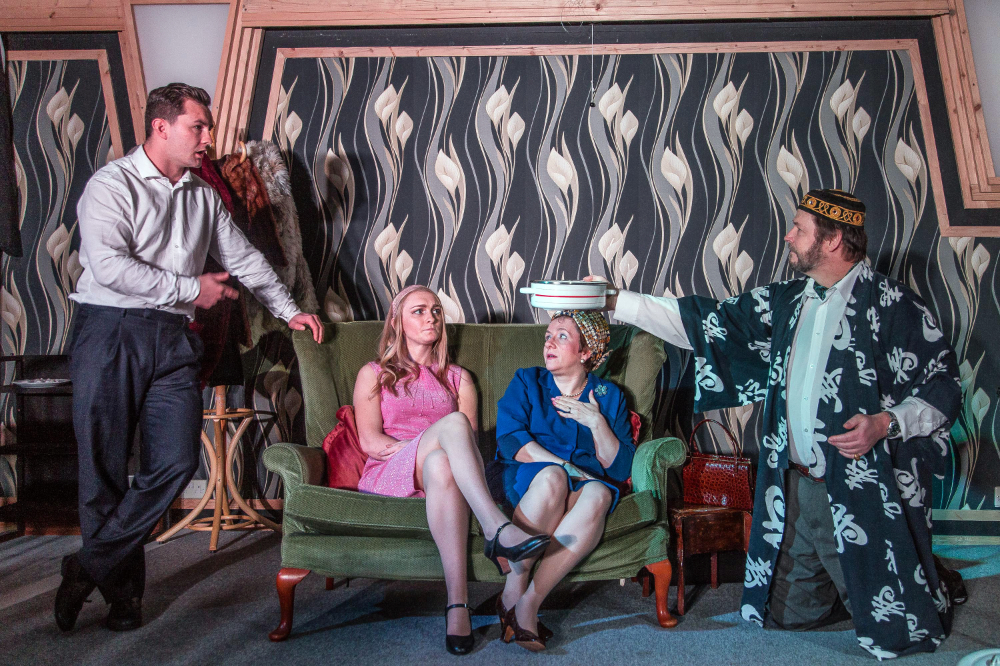 A scene froom Barefoot In The Park